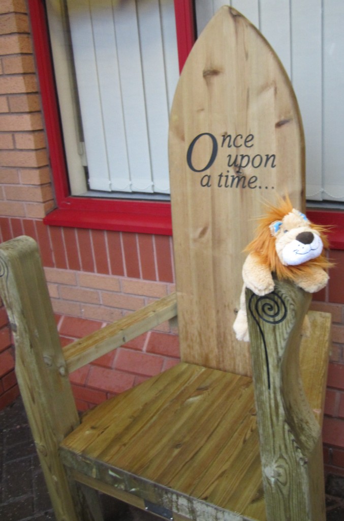 Lewis Story Telling Chair