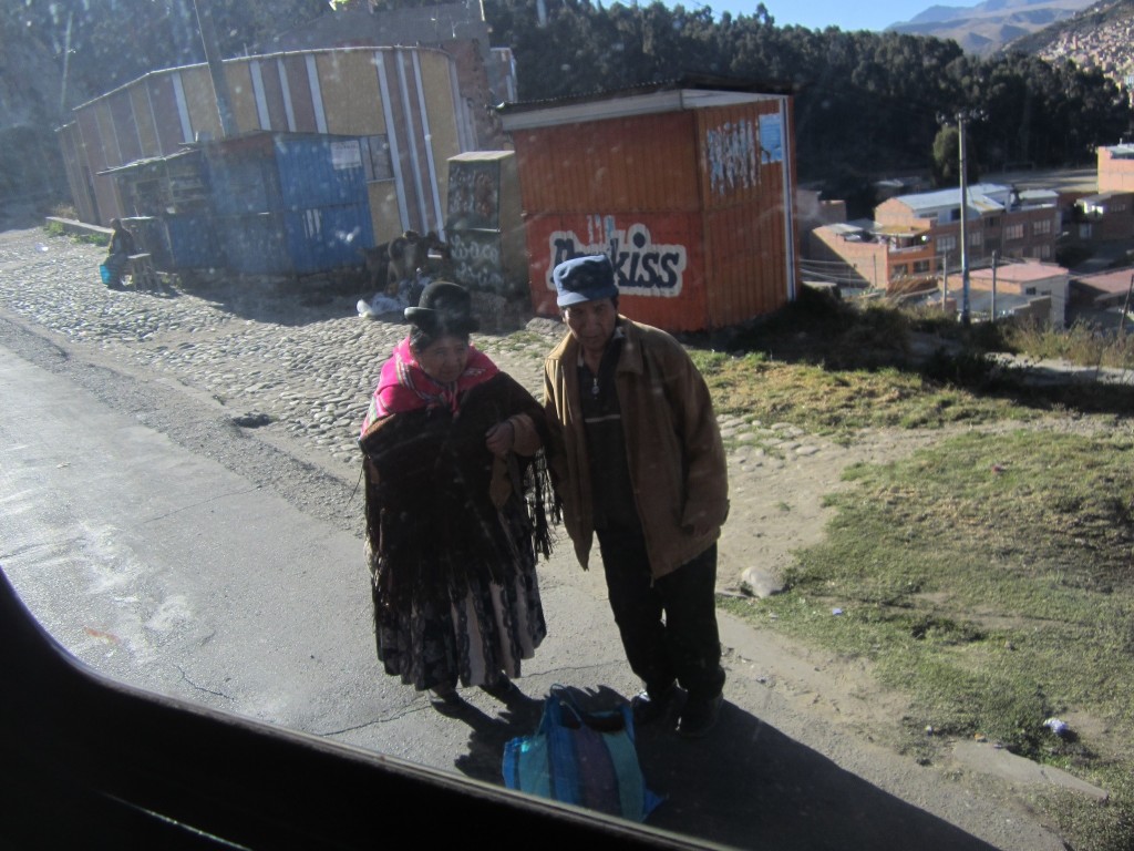 An elderly woman and gentleman in La Paz