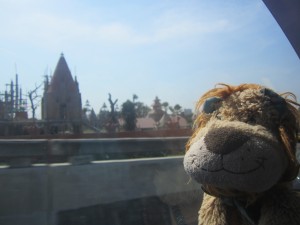 Lewis sees his first Thai buildings through the taxi window